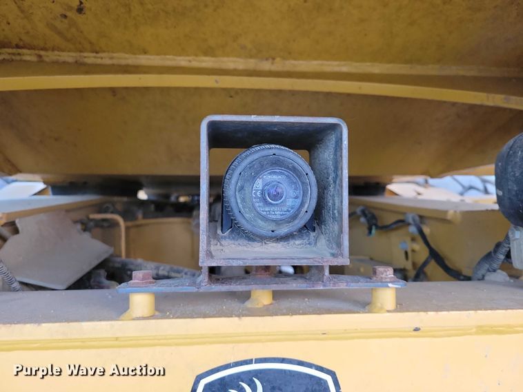 image for item EA2667 2016 John Deere 410E articulated haul truck