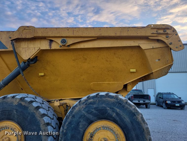 image for item EA2667 2016 John Deere 410E articulated haul truck