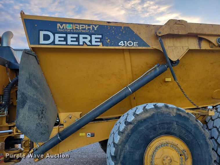 image for item EA2667 2016 John Deere 410E articulated haul truck