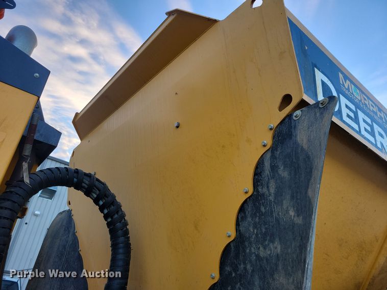 image for item EA2667 2016 John Deere 410E articulated haul truck