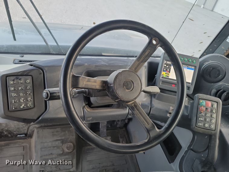 image for item EA2667 2016 John Deere 410E articulated haul truck