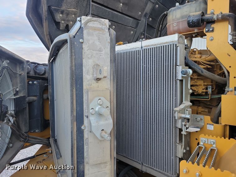 image for item EA2667 2016 John Deere 410E articulated haul truck