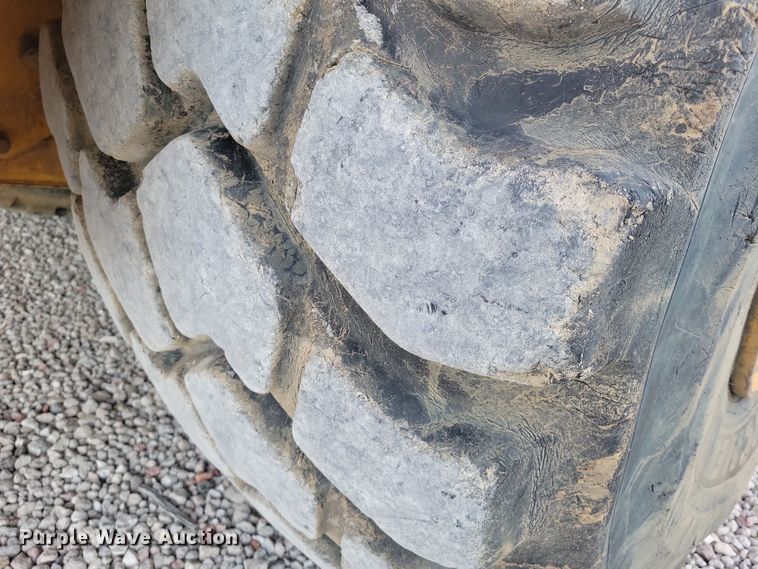 image for item EA2667 2016 John Deere 410E articulated haul truck