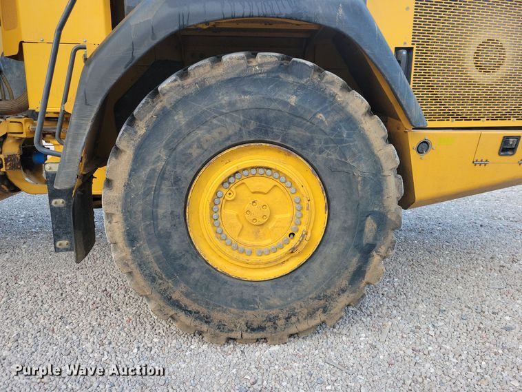 image for item EA2667 2016 John Deere 410E articulated haul truck