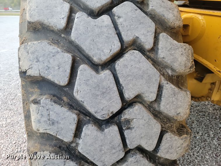 image for item EA2667 2016 John Deere 410E articulated haul truck