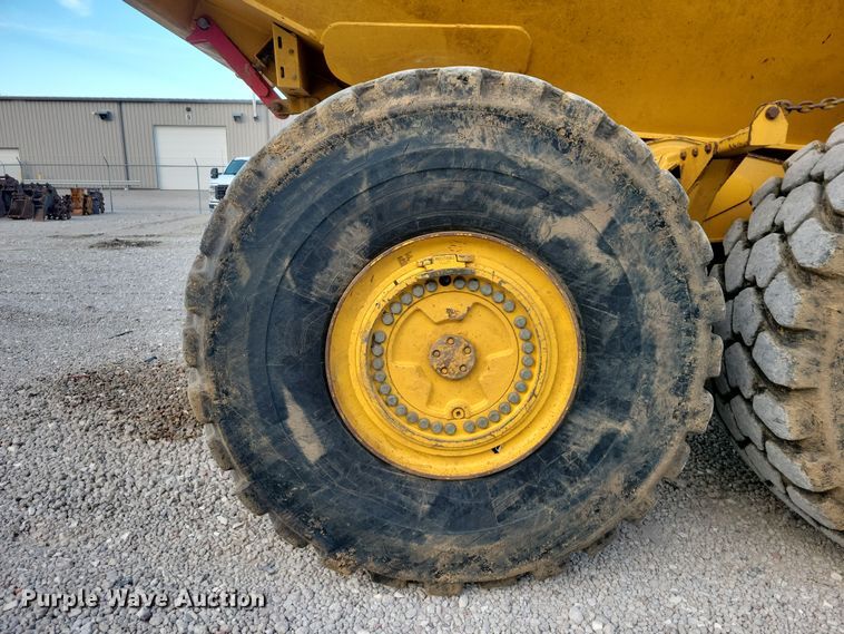 image for item EA2667 2016 John Deere 410E articulated haul truck