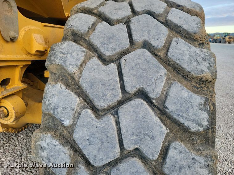 image for item EA2667 2016 John Deere 410E articulated haul truck