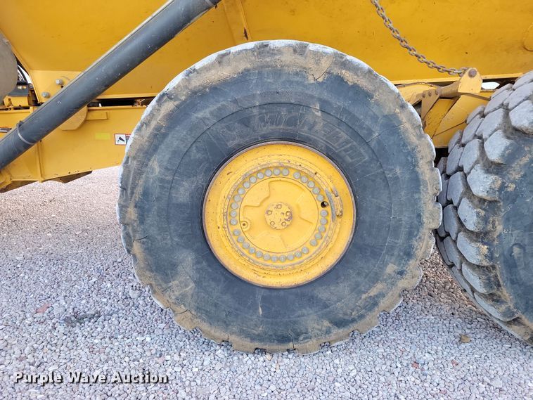 image for item EA2667 2016 John Deere 410E articulated haul truck