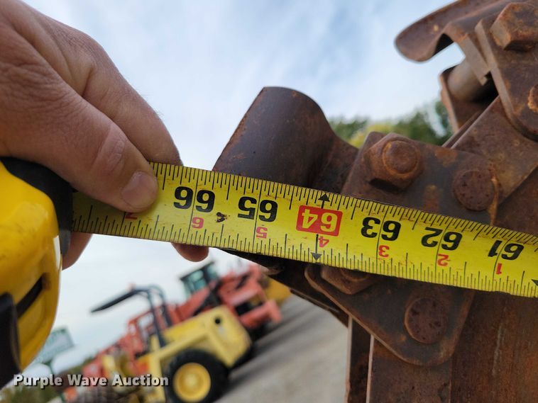 image for item EA2668 2000 Case 460 trencher