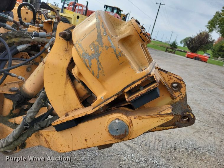 image for item EA2668 2000 Case 460 trencher