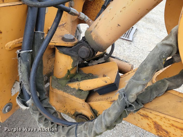 image for item EA2668 2000 Case 460 trencher