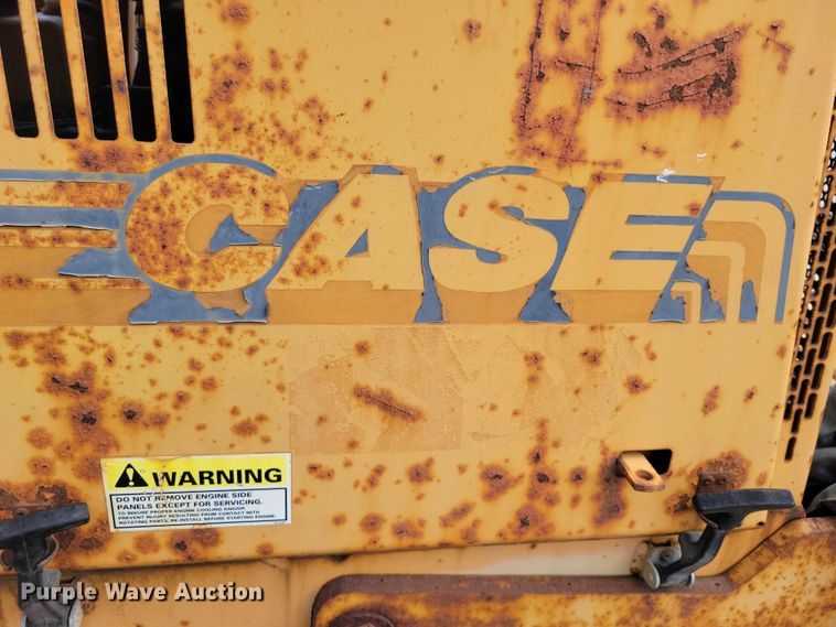 image for item EA2668 2000 Case 460 trencher