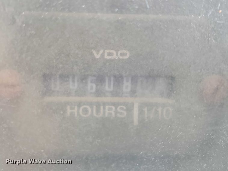 image for item EA2668 2000 Case 460 trencher