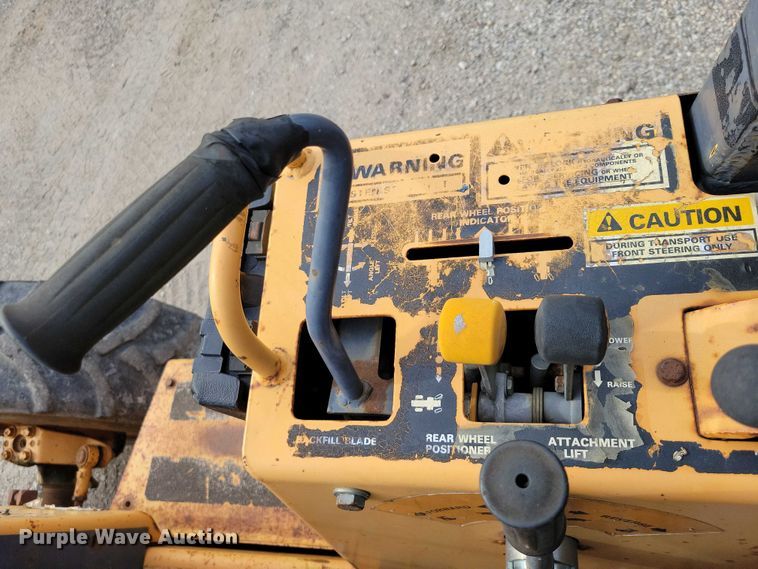 image for item EA2668 2000 Case 460 trencher