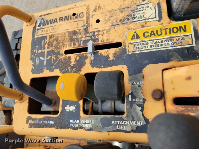 image for item EA2668 2000 Case 460 trencher