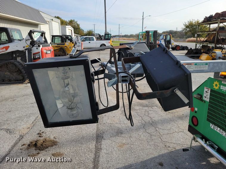 image for item EA2673 2015 Terex RL4 light plant