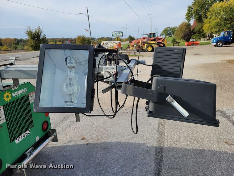 image for item EA2673 2015 Terex RL4 light plant