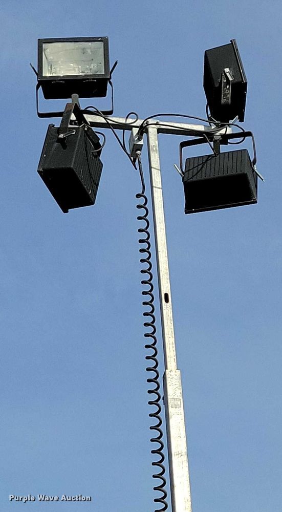 image for item EA2673 2015 Terex RL4 light plant