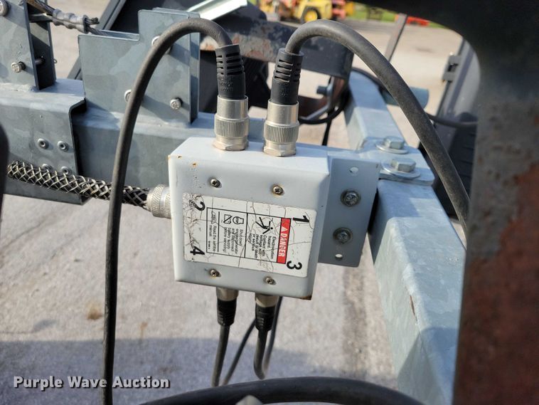 image for item EA2673 2015 Terex RL4 light plant