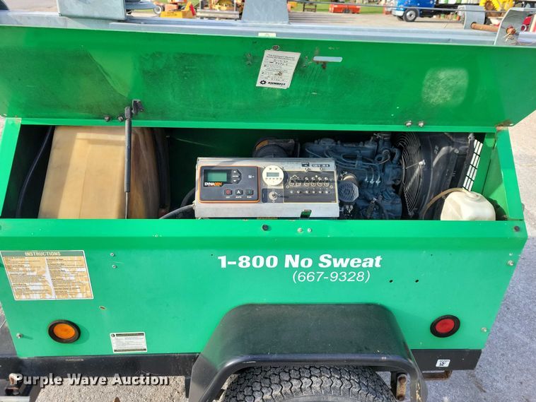 image for item EA2673 2015 Terex RL4 light plant