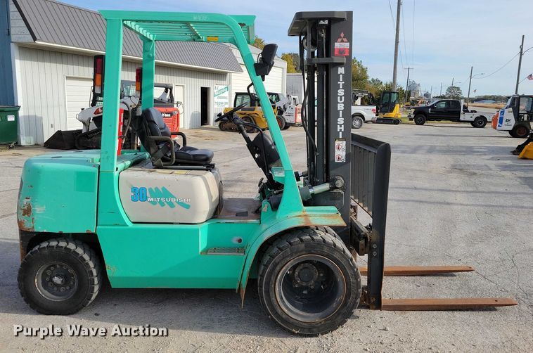 MONTACARGAS 1999 MITSUBISHI FG30