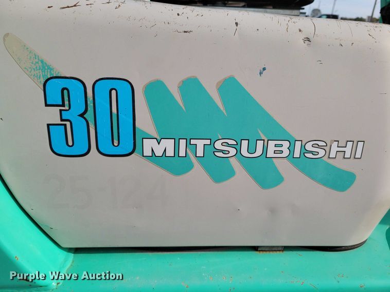 image for item EA2674 1999 Mitsubishi  FG30 forklift