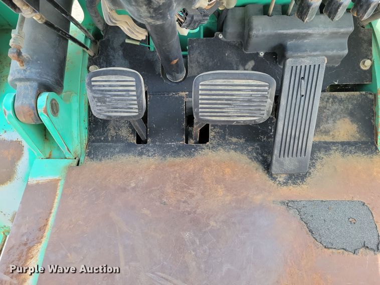 image for item EA2674 1999 Mitsubishi  FG30 forklift