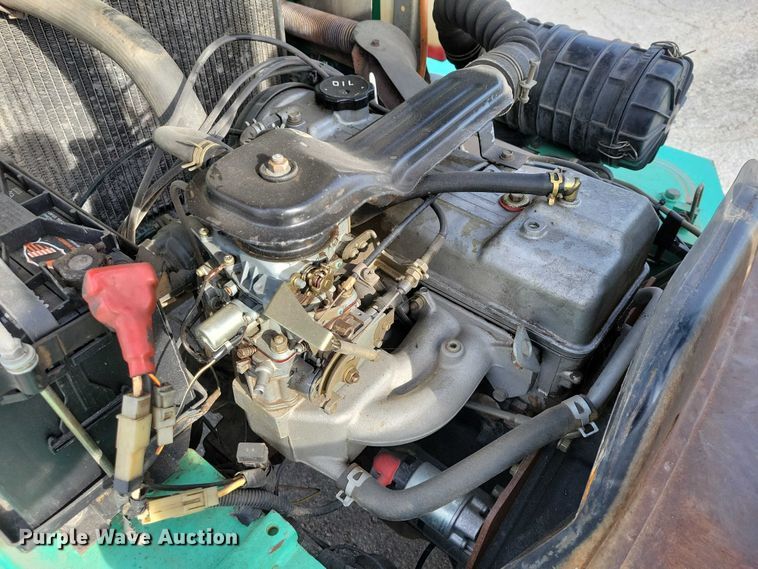 image for item EA2674 1999 Mitsubishi  FG30 forklift