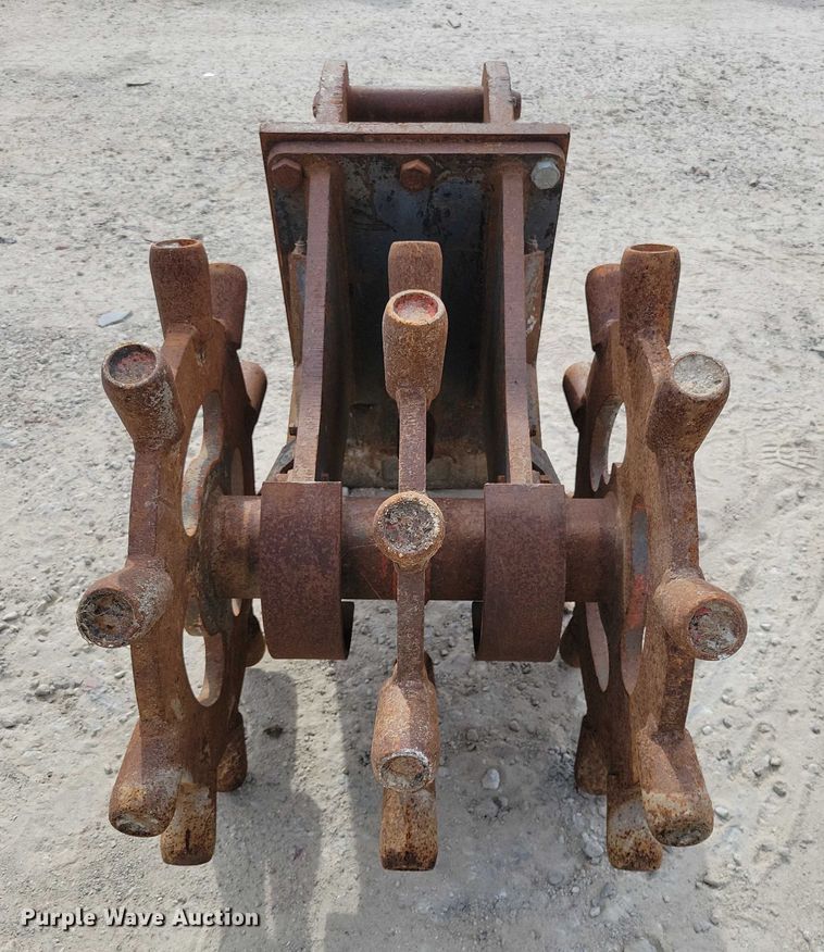 image for item EA2680 Bobcat compaction wheel