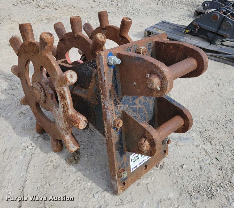 image for item EA2680 Bobcat compaction wheel