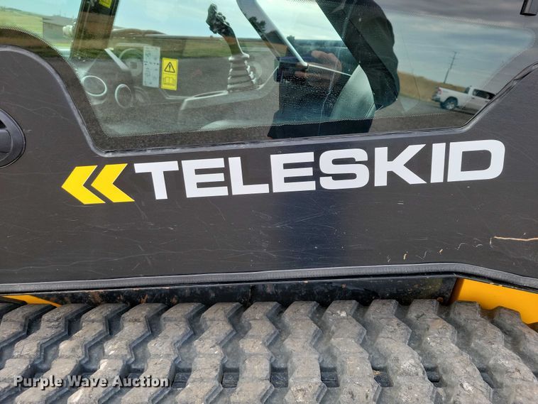 image for item EA2687 2020 JCB 3TS-8T tracked skid steer loader