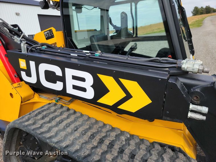 image for item EA2687 2020 JCB 3TS-8T tracked skid steer loader