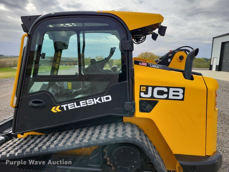 image for item EA2687 2020 JCB 3TS-8T tracked skid steer loader