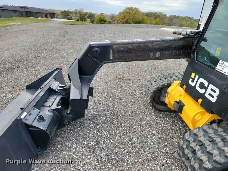 image for item EA2687 2020 JCB 3TS-8T tracked skid steer loader