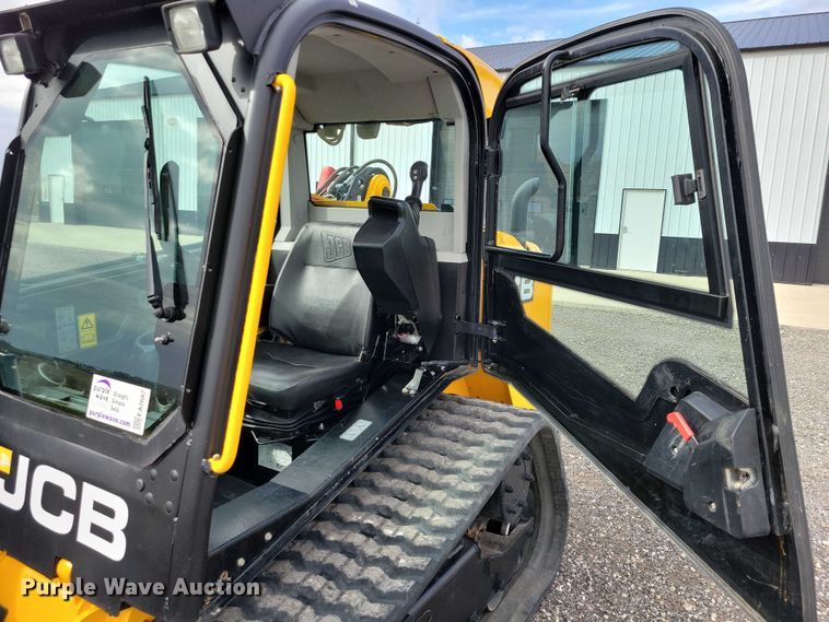 image for item EA2687 2020 JCB 3TS-8T tracked skid steer loader
