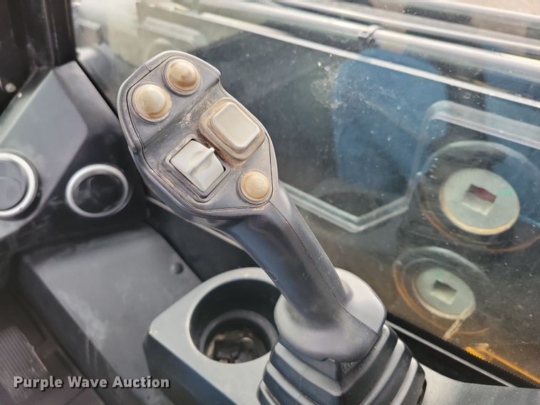 image for item EA2687 2020 JCB 3TS-8T tracked skid steer loader