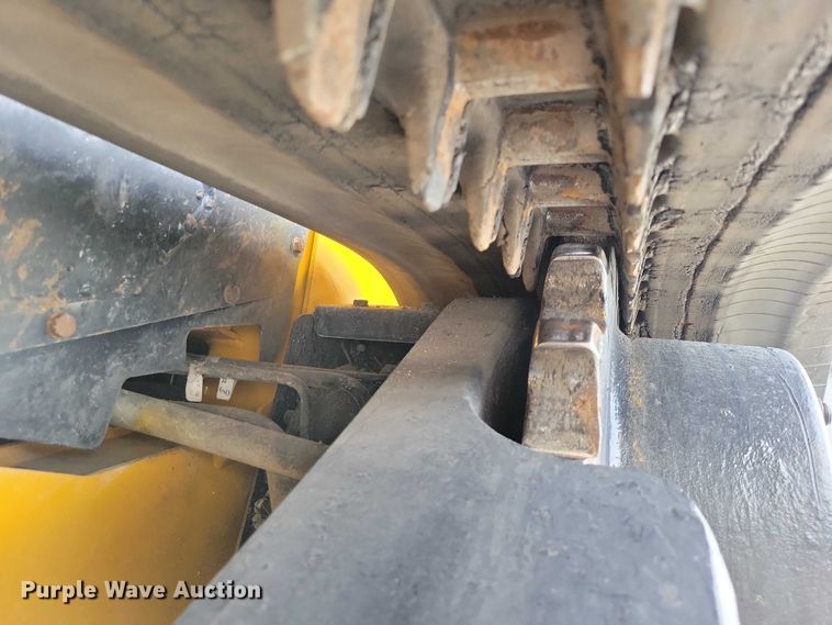 image for item EA2687 2020 JCB 3TS-8T tracked skid steer loader