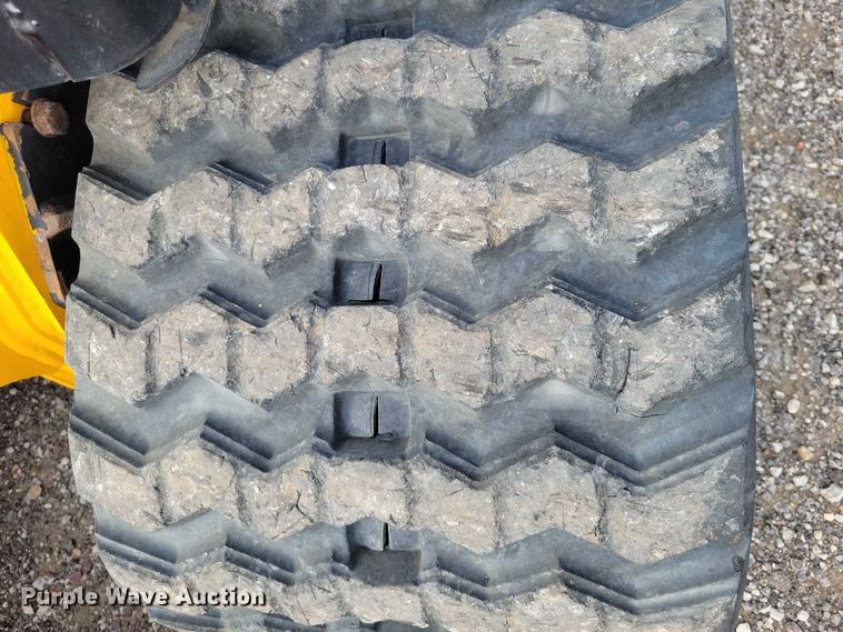 image for item EA2687 2020 JCB 3TS-8T tracked skid steer loader