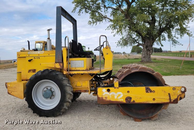 image for item EA2688 1997 Vibromax 602BDP single drum vibratory roller