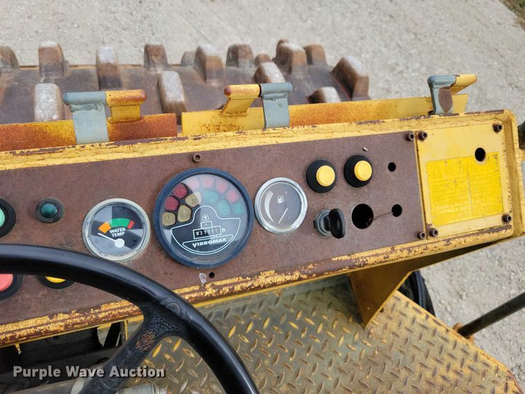 image for item EA2688 1997 Vibromax 602BDP single drum vibratory roller