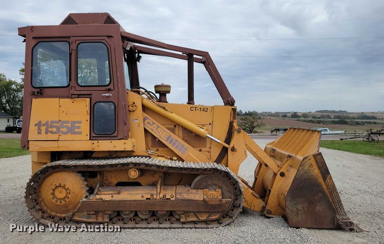 image for item EA2689 1988 Case 1155E track loader