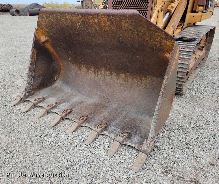 image for item EA2689 1988 Case 1155E track loader