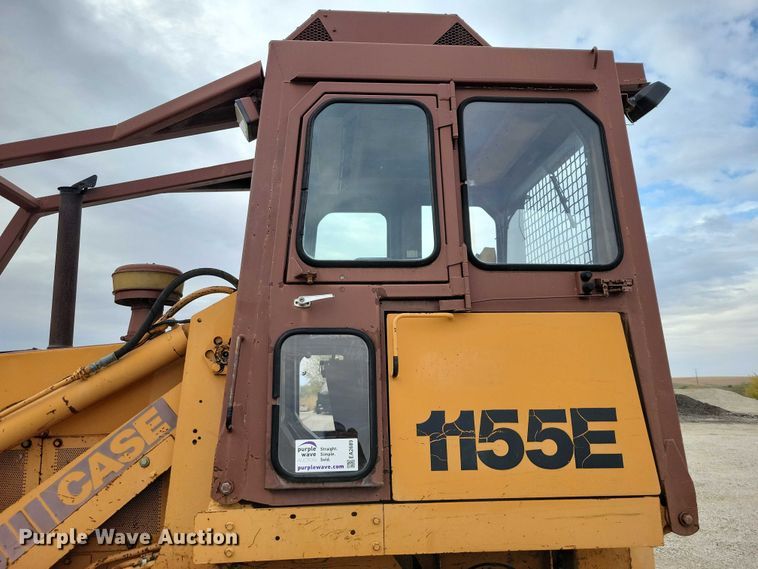 image for item EA2689 1988 Case 1155E track loader