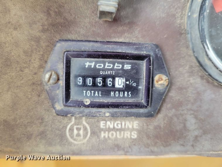 image for item EA2689 1988 Case 1155E track loader