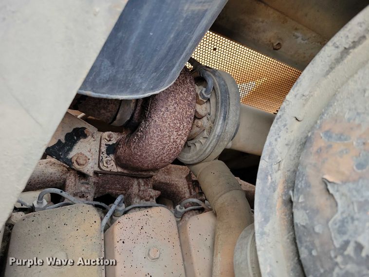 image for item EA2689 1988 Case 1155E track loader