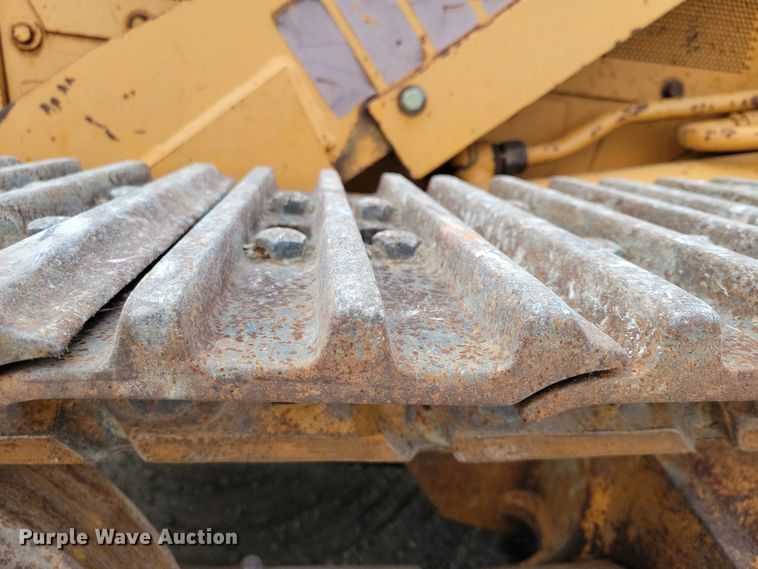 image for item EA2689 1988 Case 1155E track loader