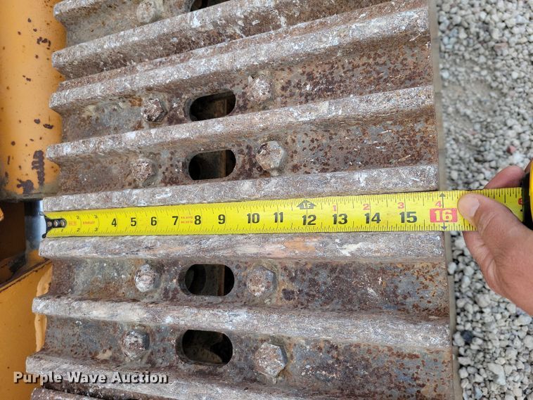 image for item EA2689 1988 Case 1155E track loader