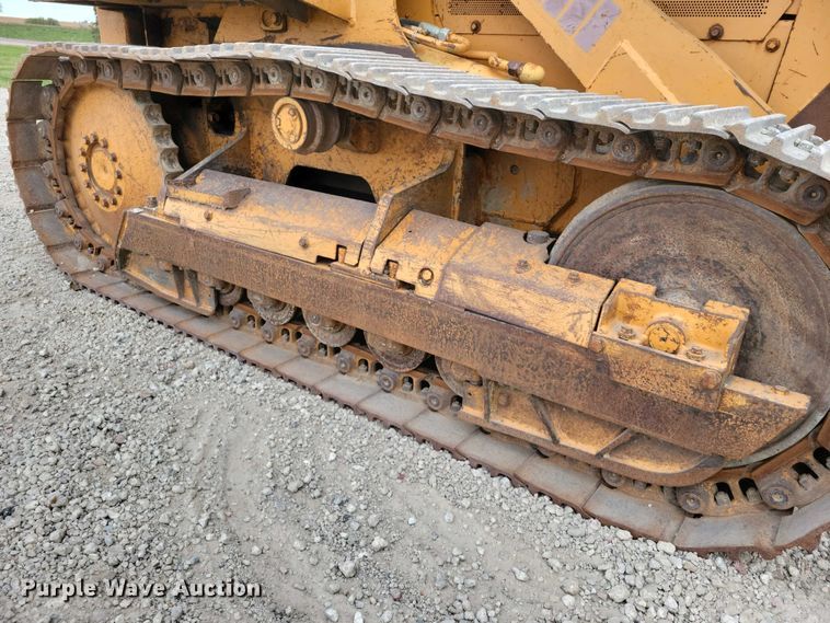 image for item EA2689 1988 Case 1155E track loader