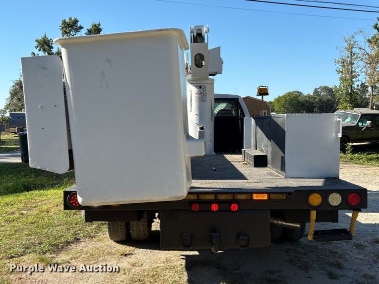 image for item EA6990 2008 Ford F550 Super Duty bucket truck