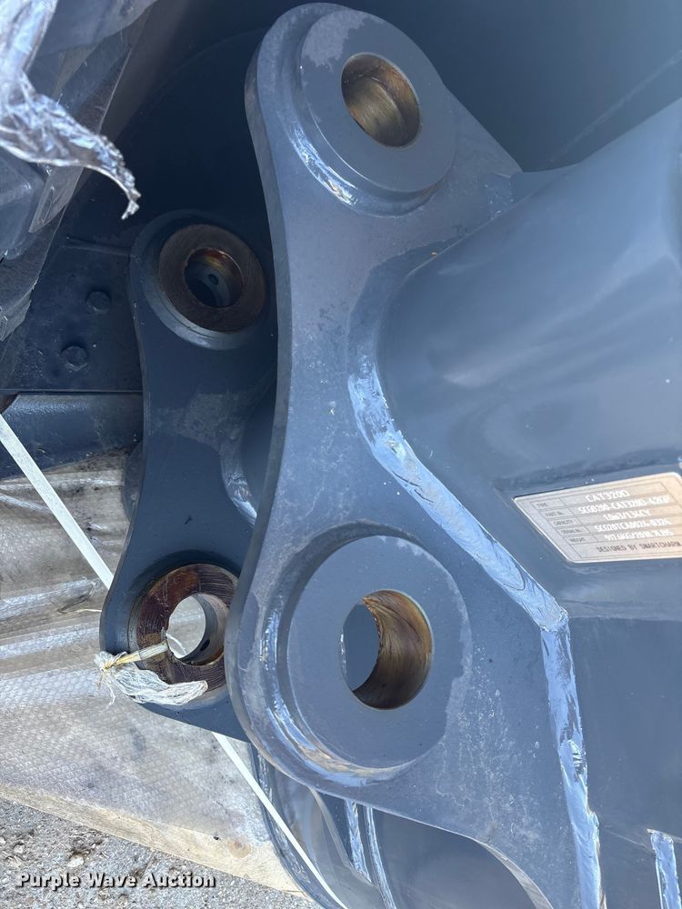 image for item EA7017 Smart Charm SCGB200-CAT320D-42gp excavator bucket